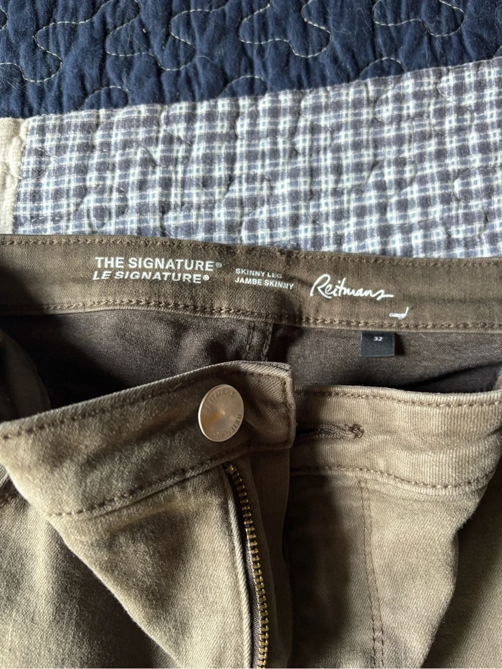 Reitmans Olive Green Chinos for women’s